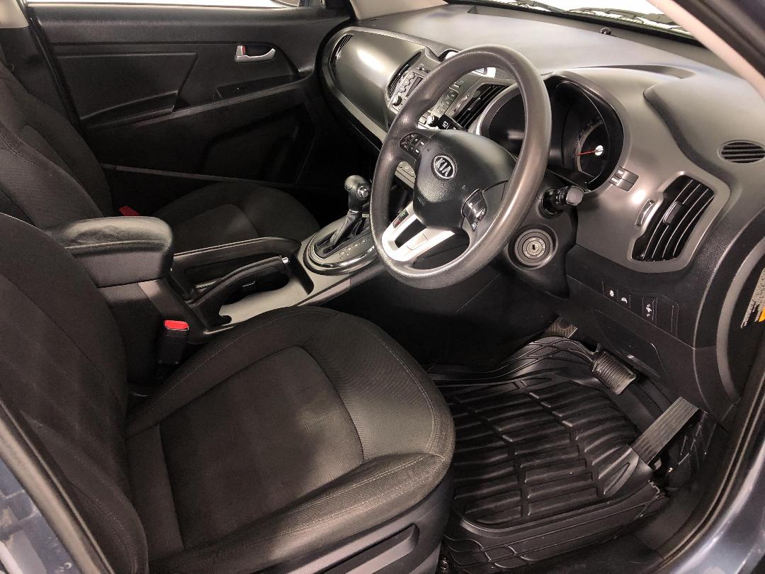 Photo '16' of KIA Sportage