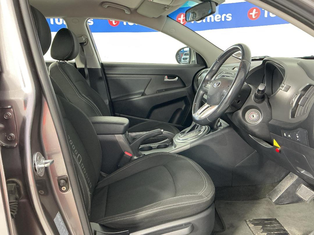 Photo '16' of KIA Sportage