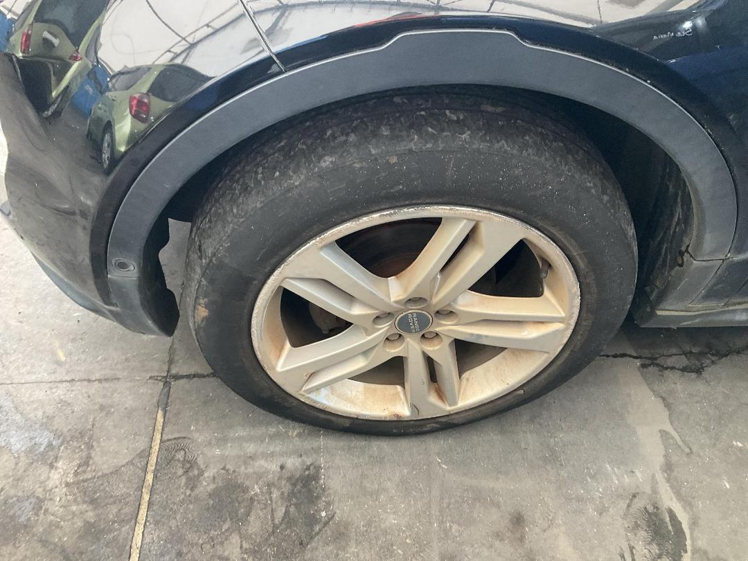 Photo '9' of Land Rover Range Rover Evoque TD4 Dynamic C Photo '9' of Land Rover Range Rover Evoque TD4 Dynamic C