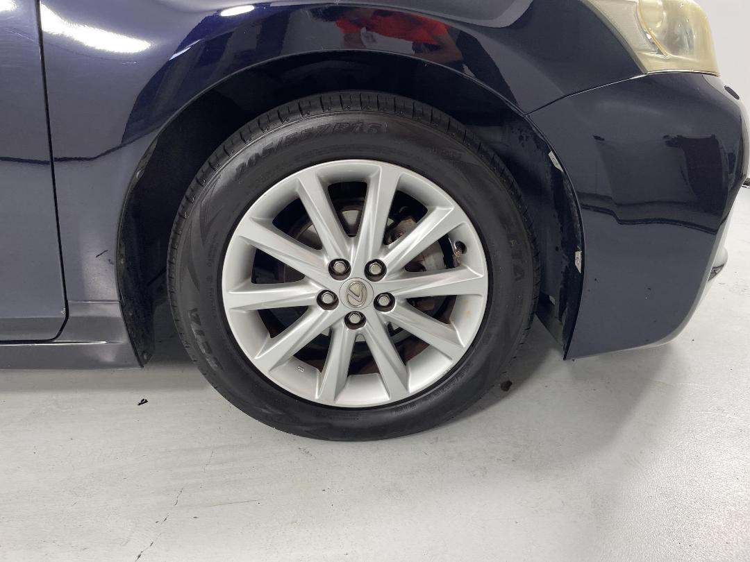 Photo '9' of Lexus CT200H Photo '9' of Lexus CT200H