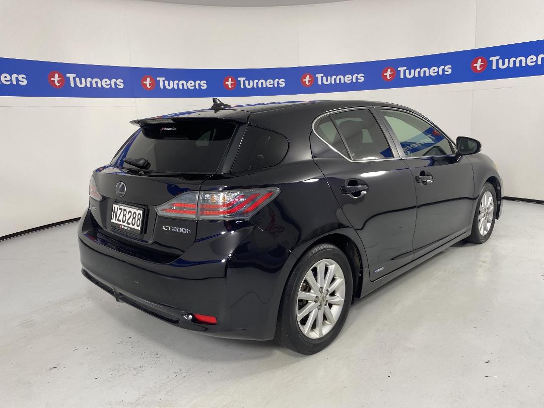 Photo '7' of Lexus CT200H Photo '7' of Lexus CT200H