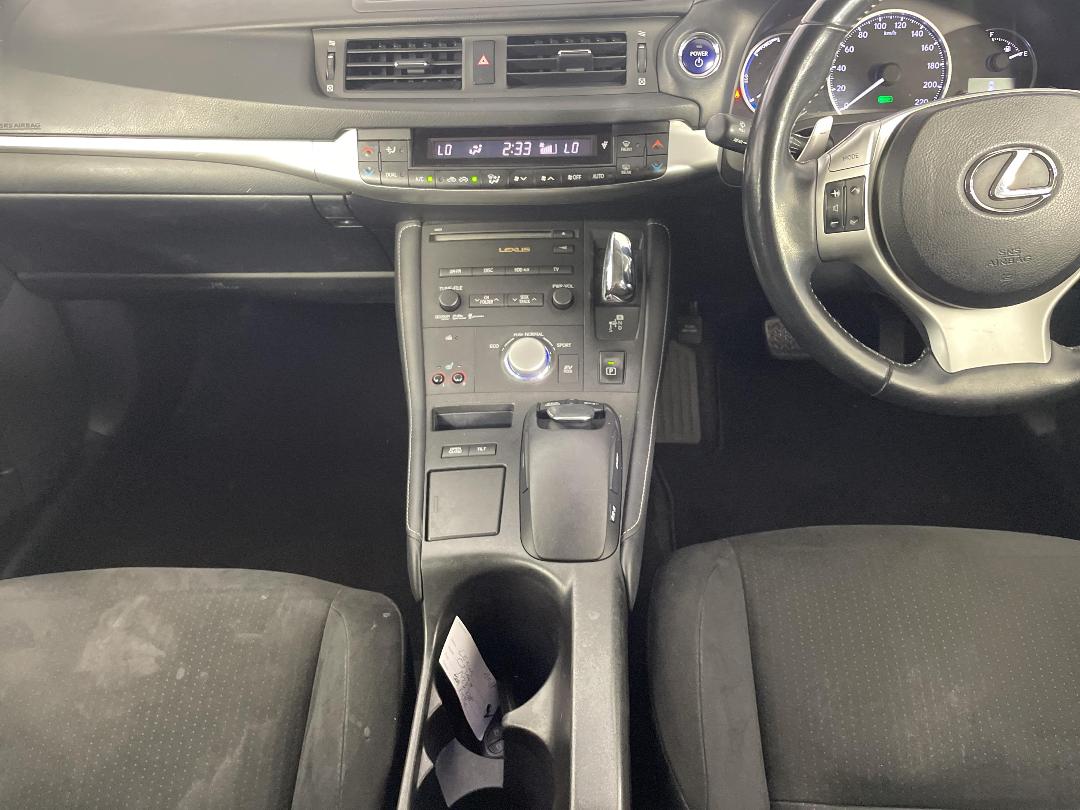 Photo '18' of Lexus CT200H Photo '18' of Lexus CT200H