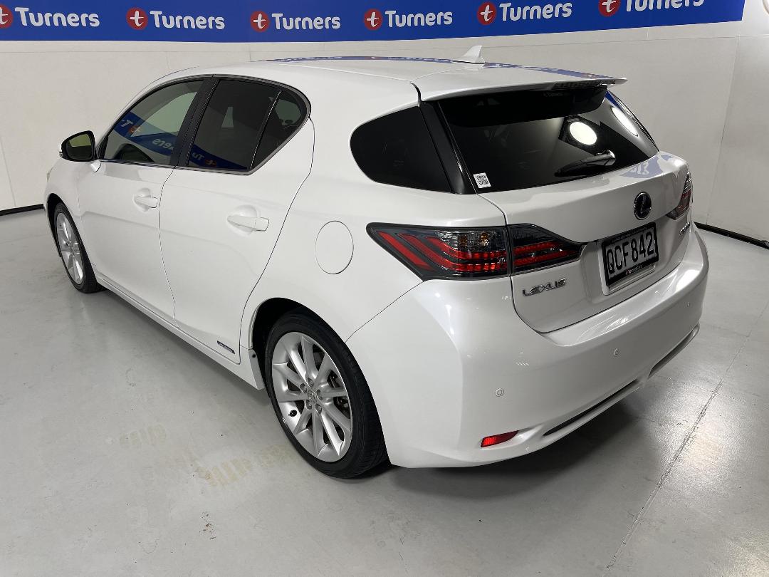 Photo '5' of Lexus CT200H Photo '5' of Lexus CT200H