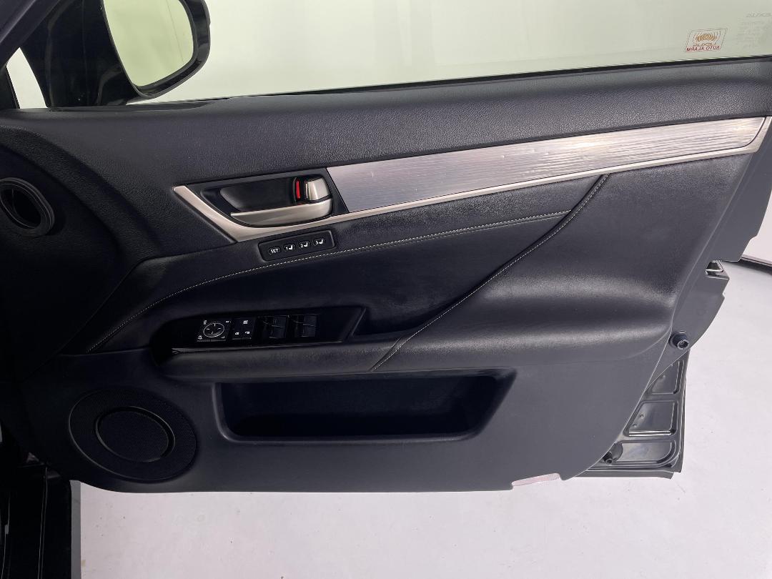 Photo '15' of Lexus GS450H Photo '15' of Lexus GS450H