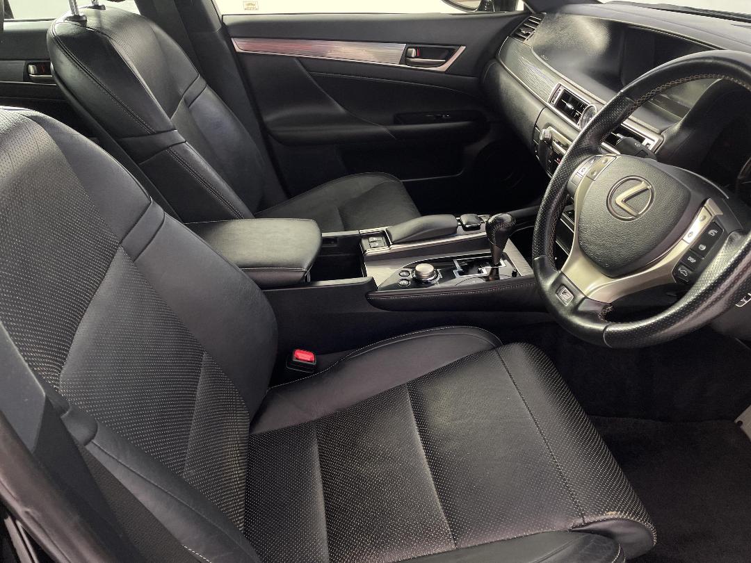 Photo '16' of Lexus GS450H Photo '16' of Lexus GS450H