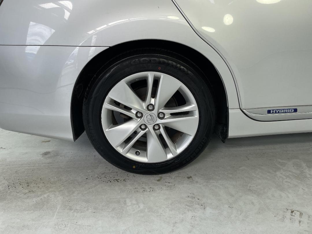 Photo '12' of Lexus HS250H Photo '12' of Lexus HS250H