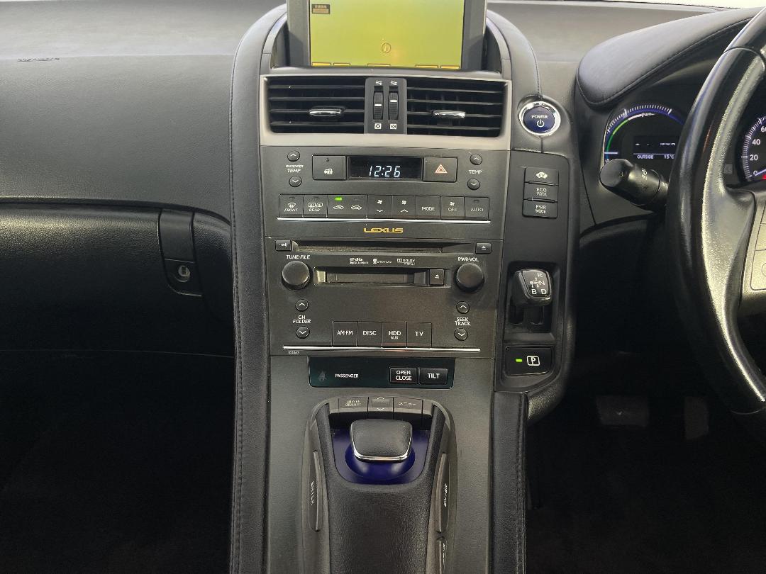 Photo '18' of Lexus HS250H Photo '18' of Lexus HS250H