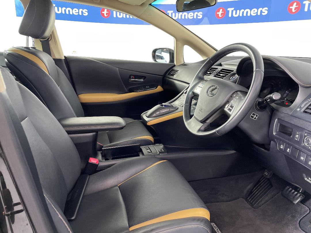 Photo '16' of Lexus HS250H