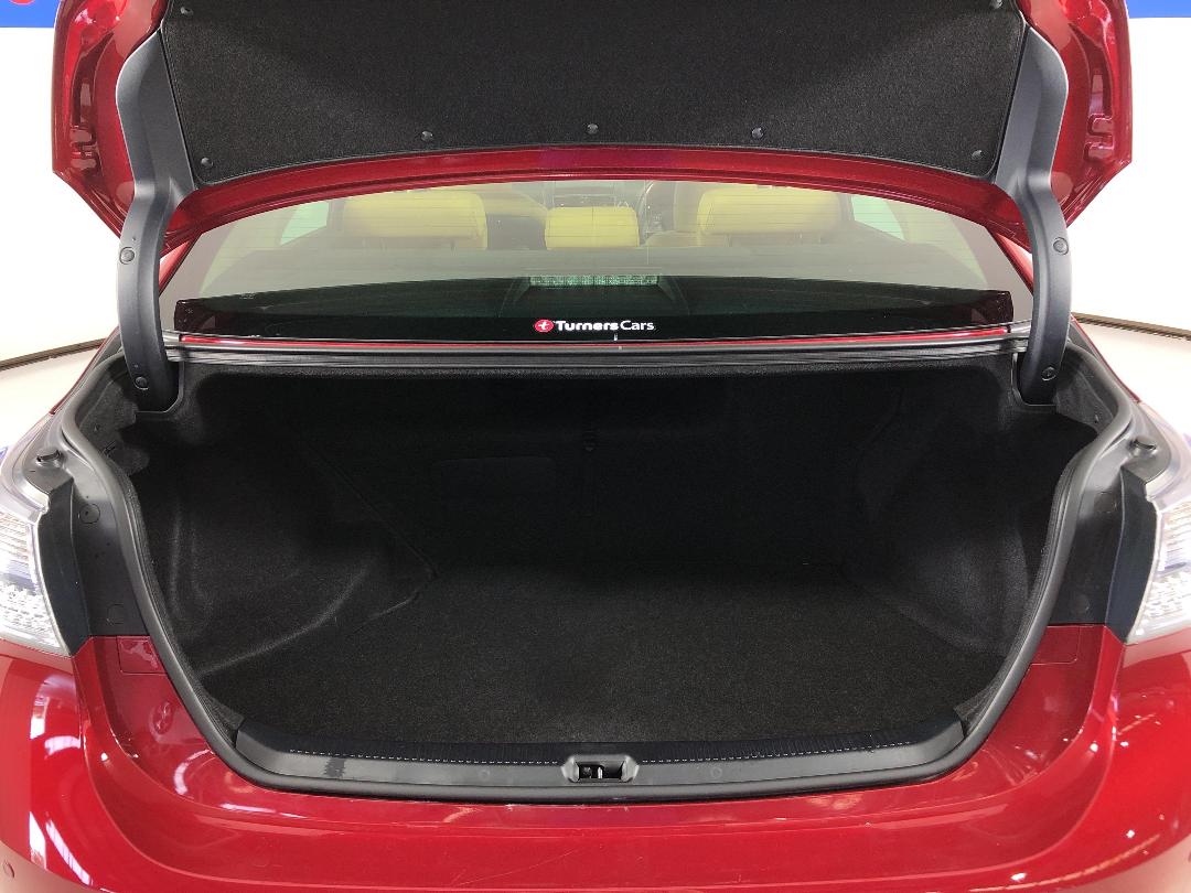 Photo '14' of Lexus HS250H