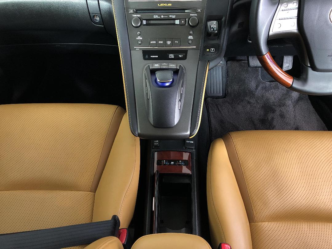 Photo '18' of Lexus HS250H