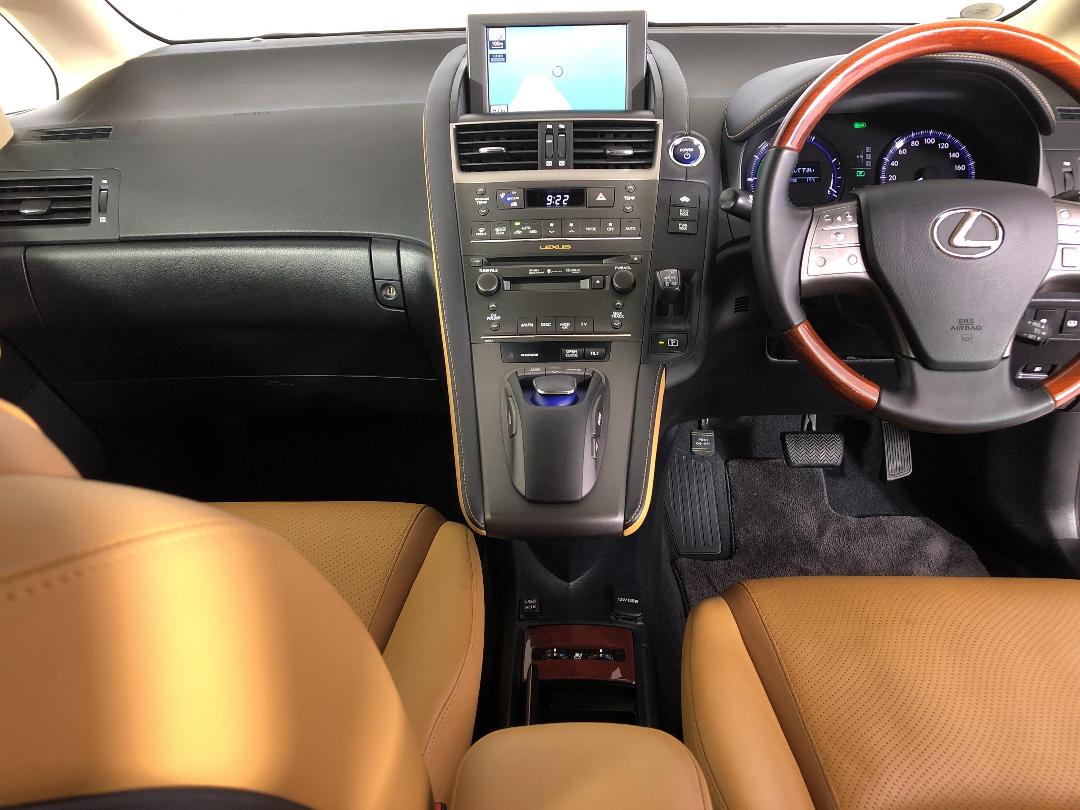 Photo '17' of Lexus HS250H