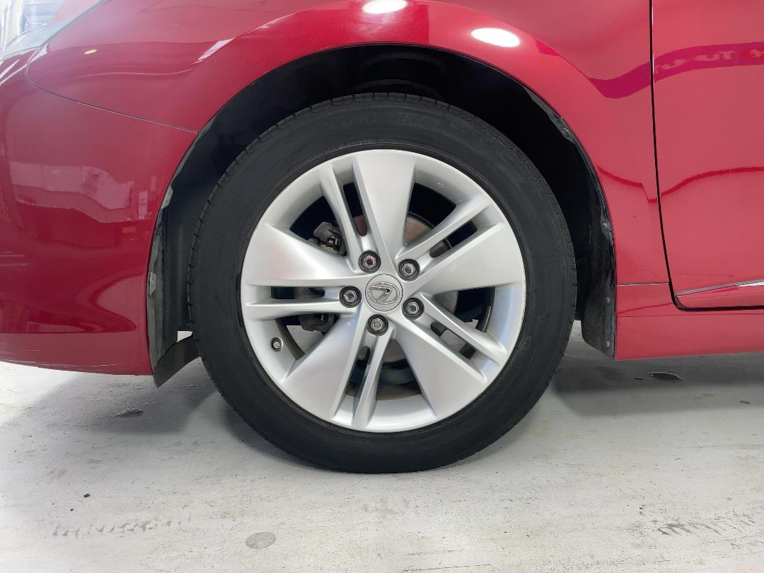 Photo '10' of Lexus HS250H Photo '10' of Lexus HS250H