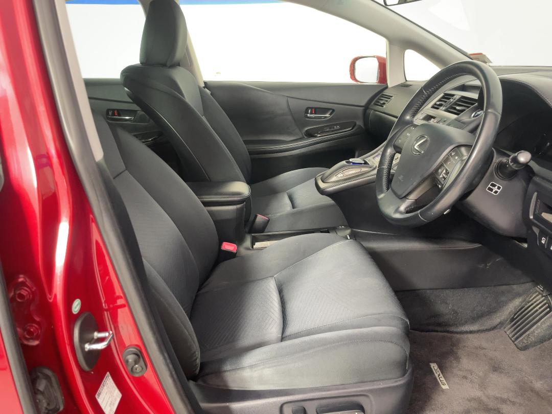 Photo '16' of Lexus HS250H Photo '16' of Lexus HS250H