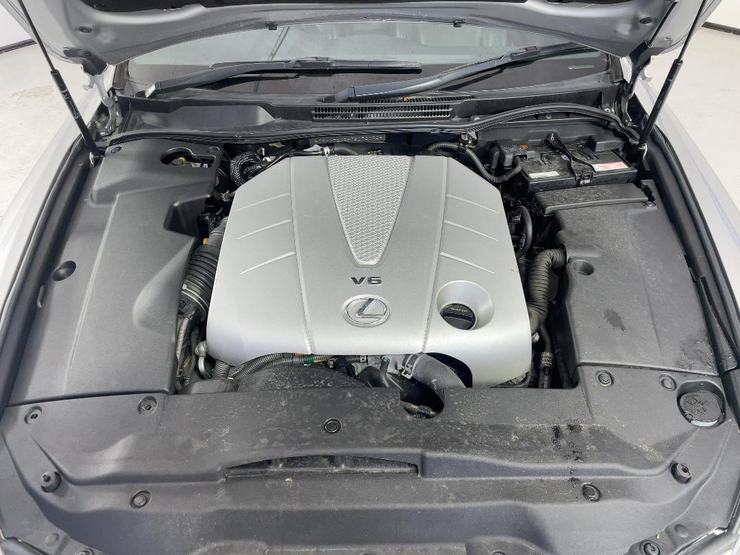 Photo '13' of Lexus IS350