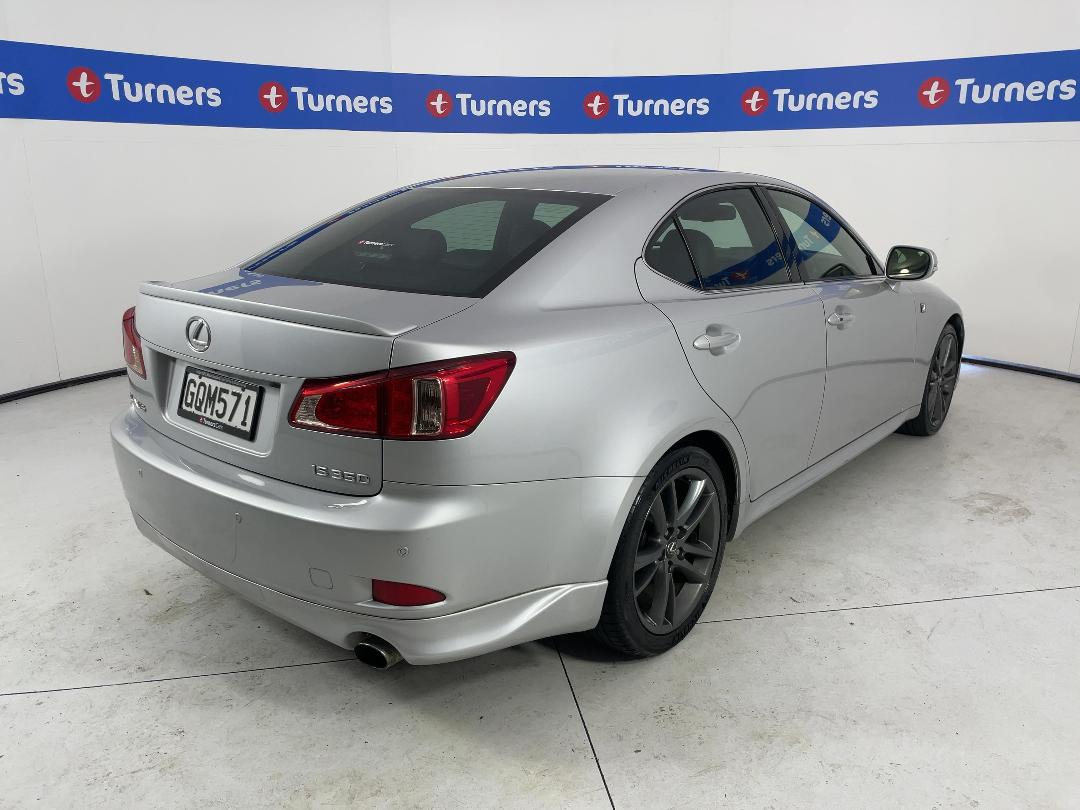 Photo '7' of Lexus IS350