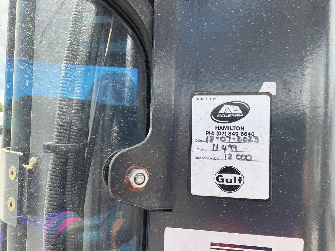 Photo '10' of Linde R16X-03 Reach Truck