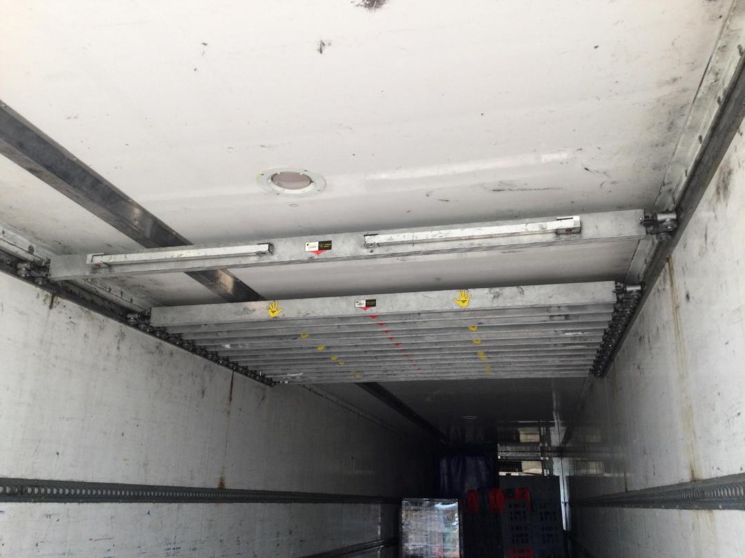 Photo '12' of Maxicube Reefer 4A Chiller Trailer Semi Photo '12' of Maxicube Reefer 4A Chiller Trailer Semi