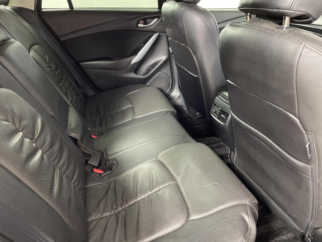 Photo '20' of Mazda Atenza