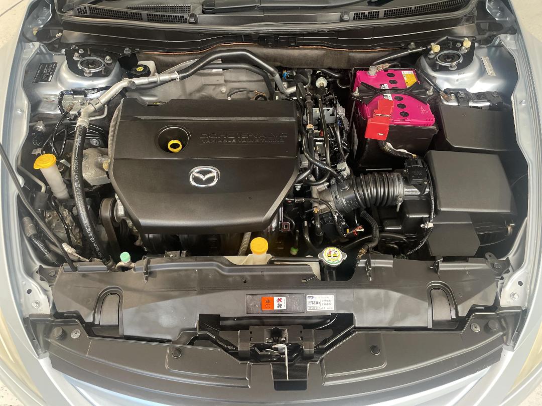 Photo '13' of Mazda Atenza