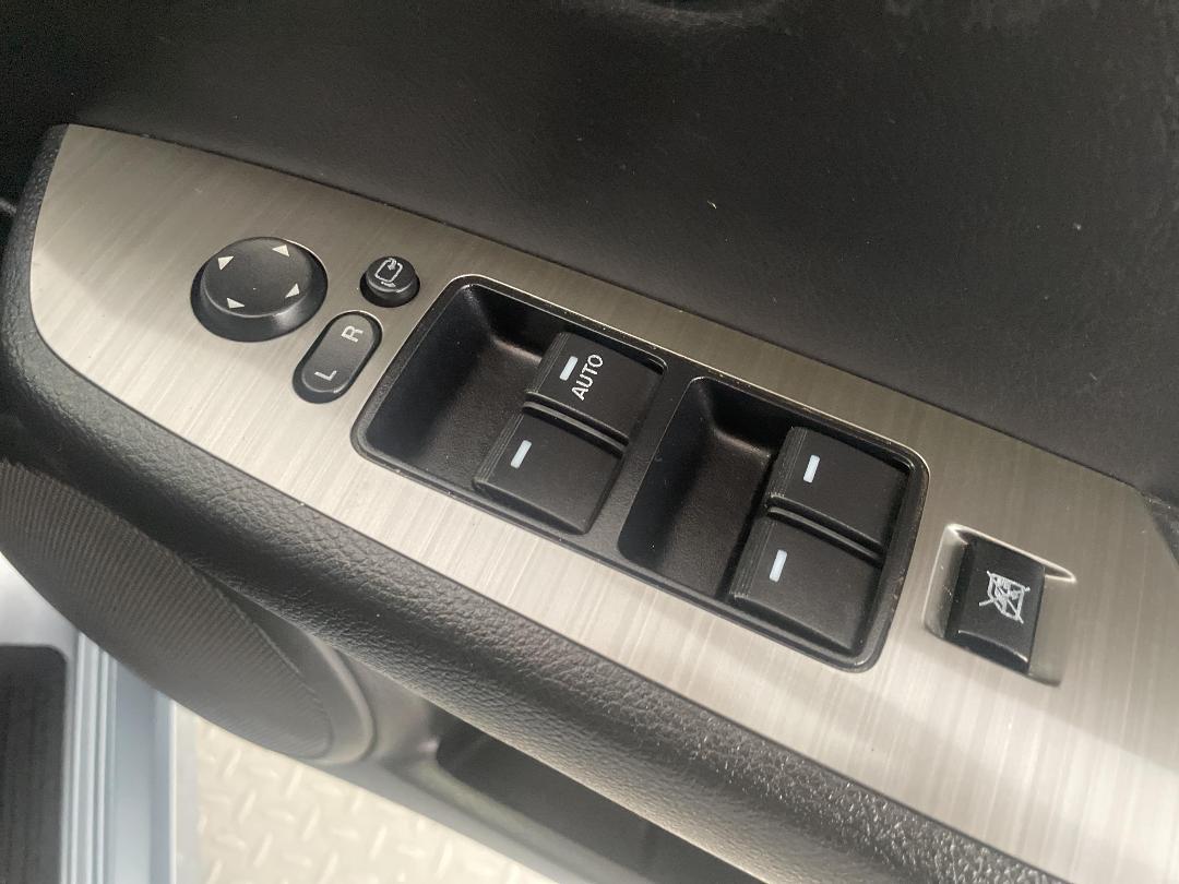 Photo '24' of Mazda Atenza