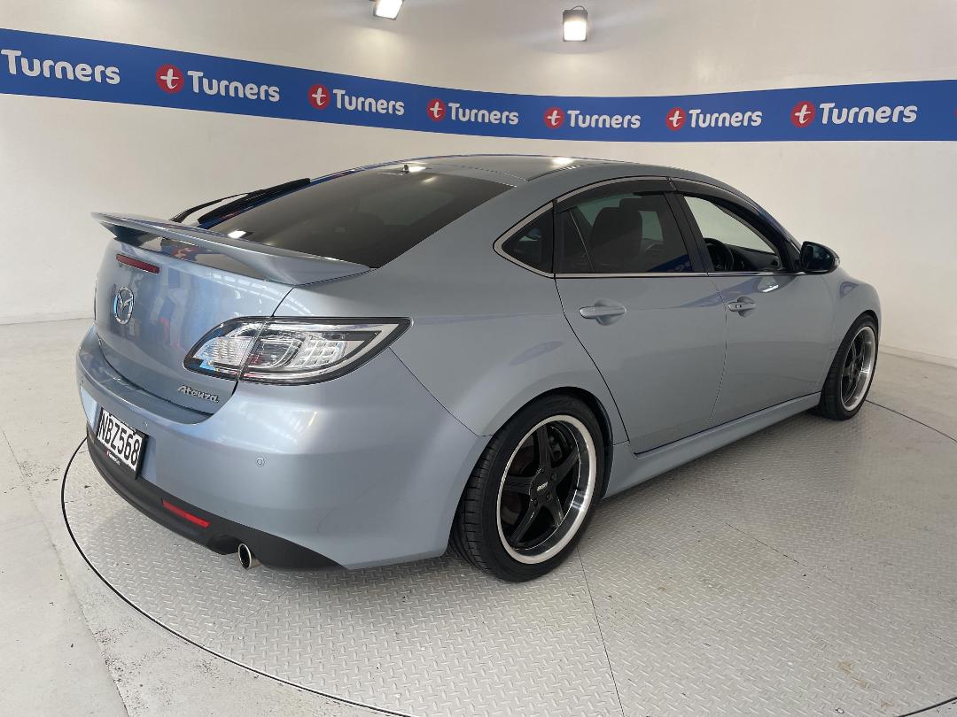 Photo '7' of Mazda Atenza