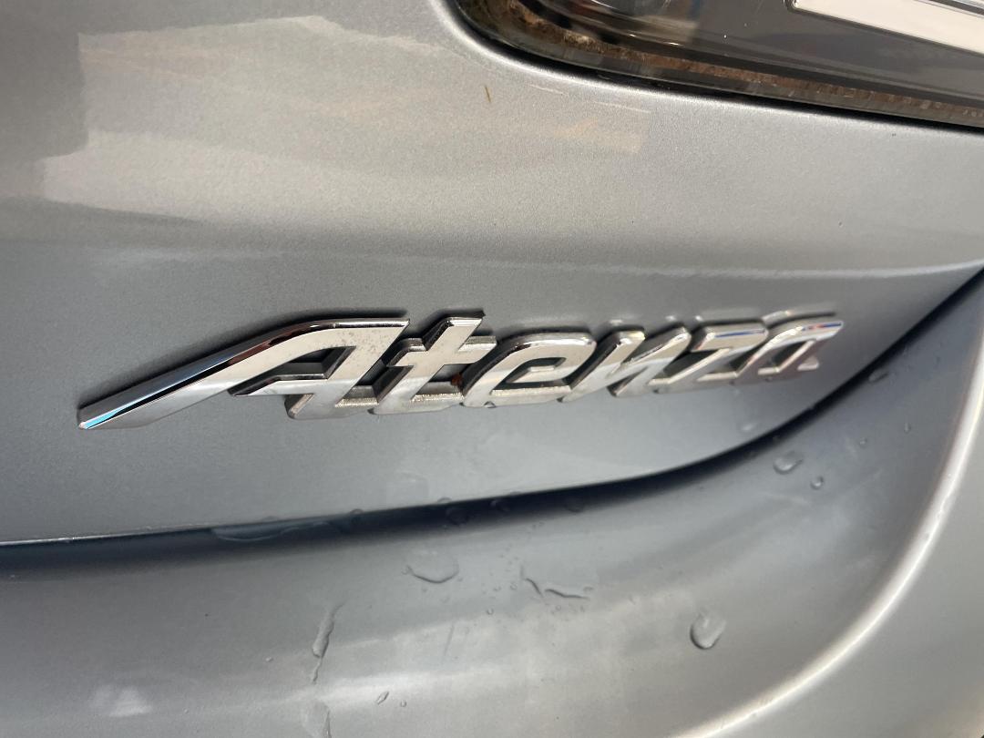 Photo '36' of Mazda Atenza