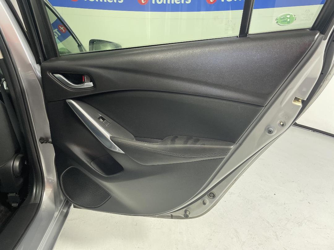 Photo '19' of Mazda Atenza Photo '19' of Mazda Atenza