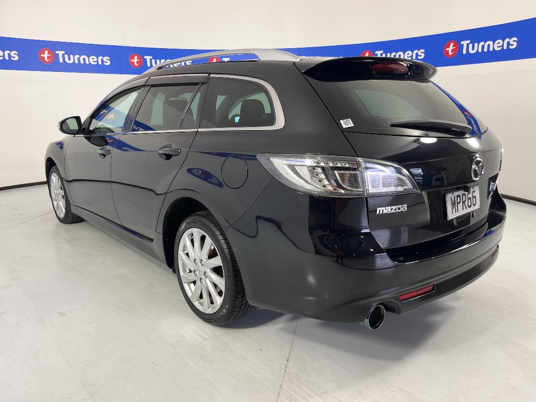 Photo '5' of Mazda Atenza