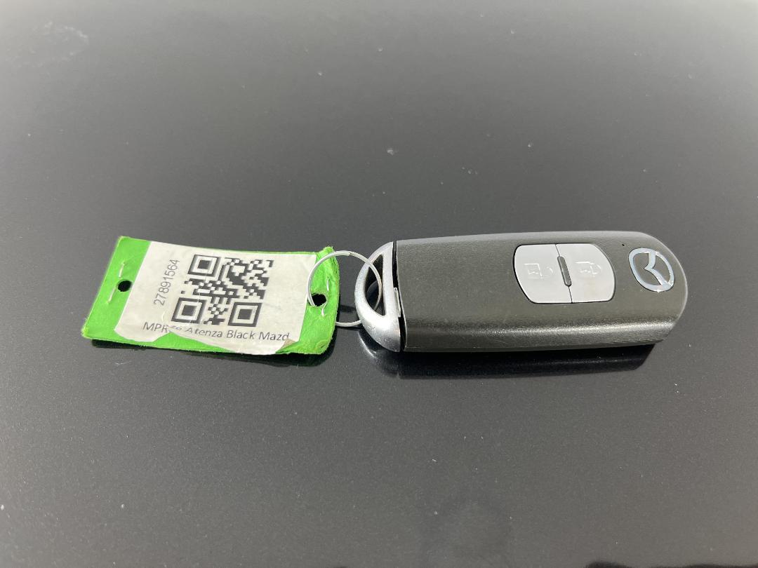 Photo '22' of Mazda Atenza