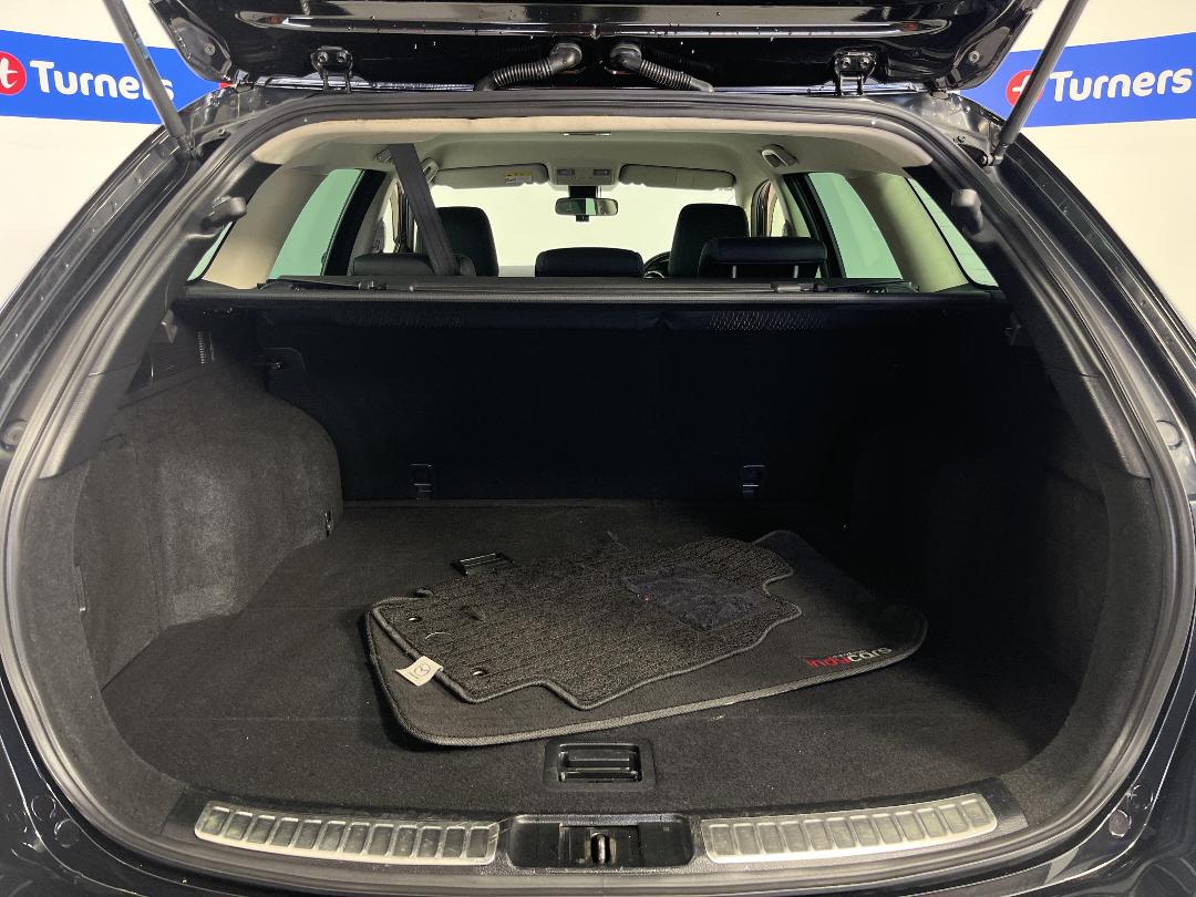 Photo '14' of Mazda Atenza