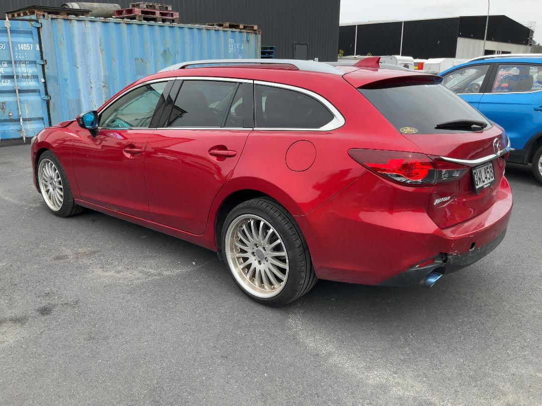 Photo '5' of Mazda Atenza