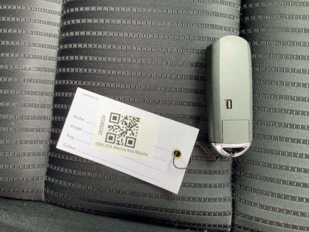 Photo '27' of Mazda Atenza