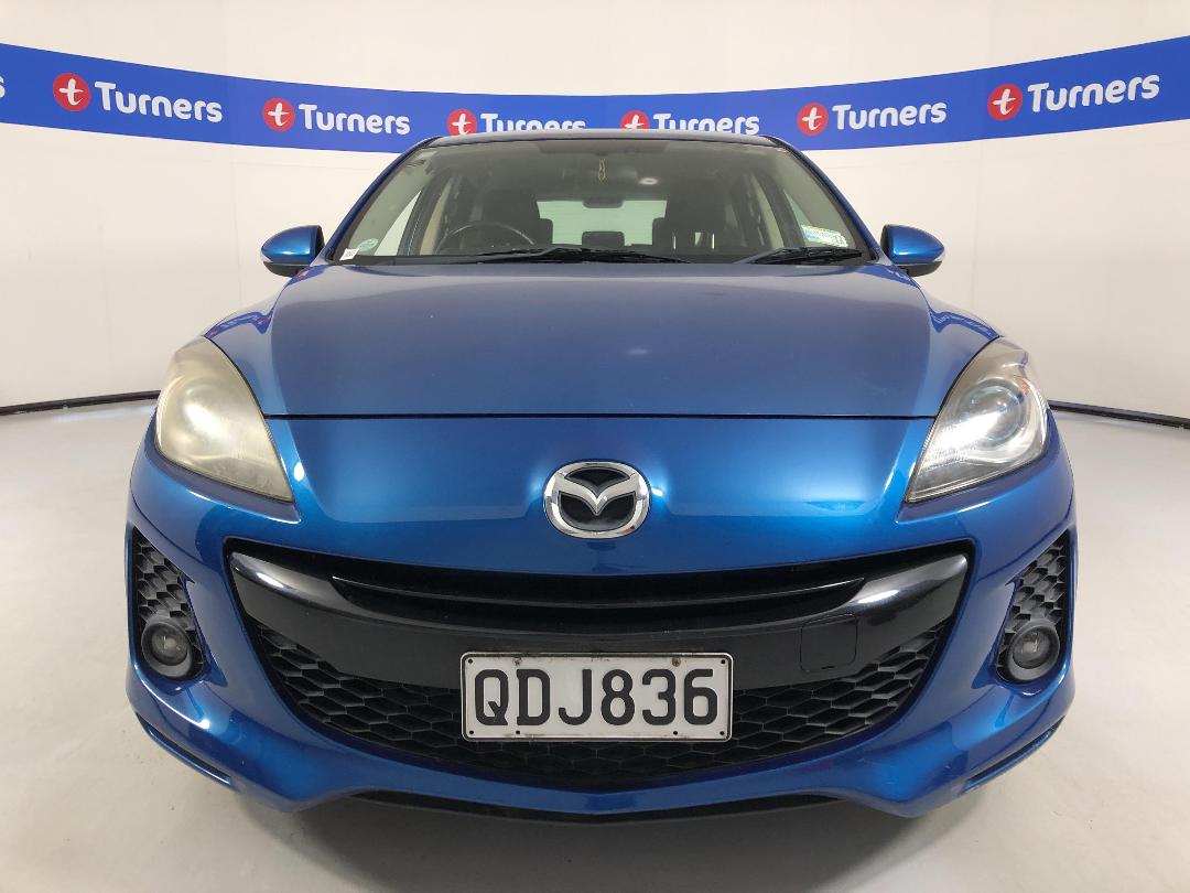 Photo '2' of Mazda Axela Photo '2' of Mazda Axela