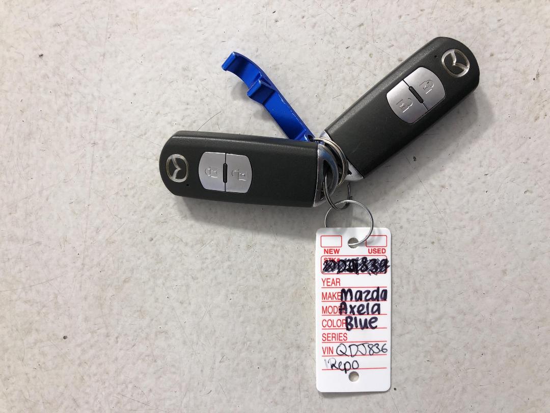 Photo '22' of Mazda Axela Photo '22' of Mazda Axela