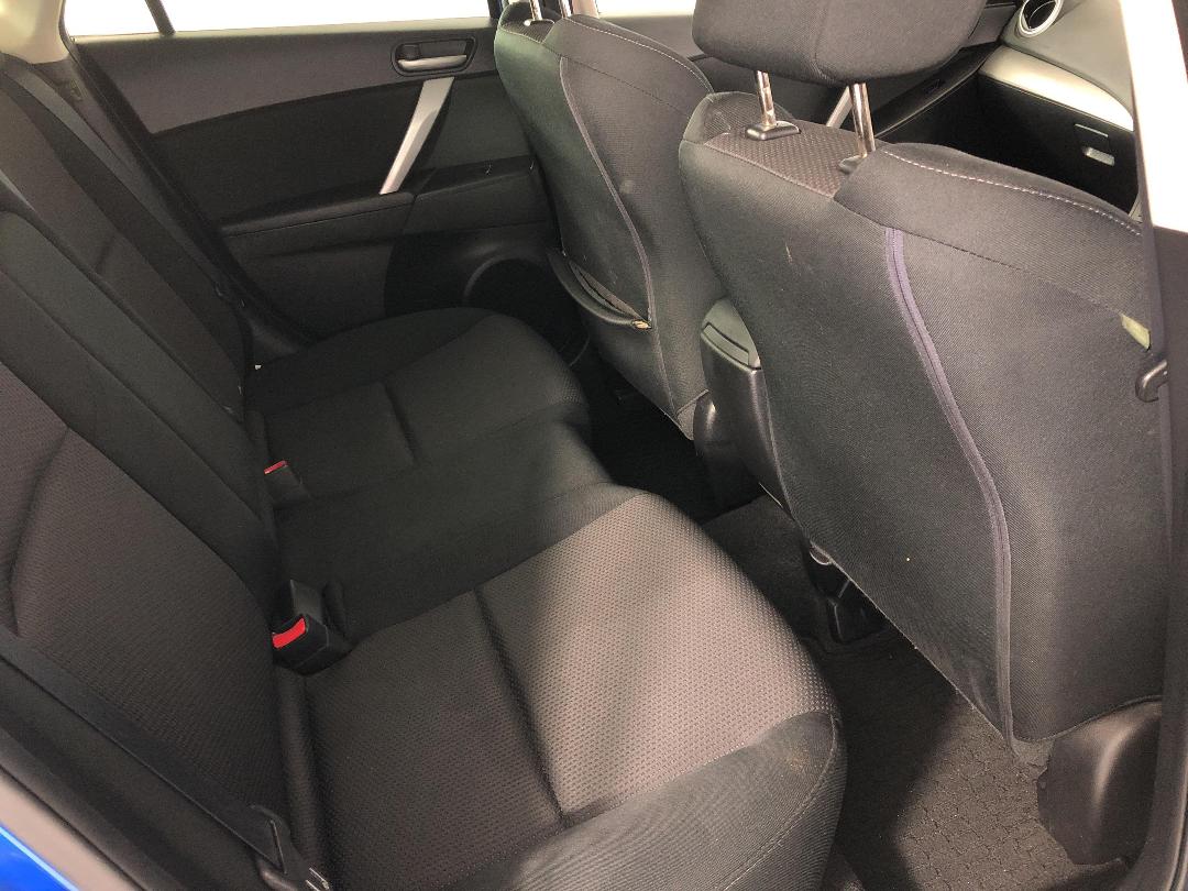 Photo '20' of Mazda Axela Photo '20' of Mazda Axela