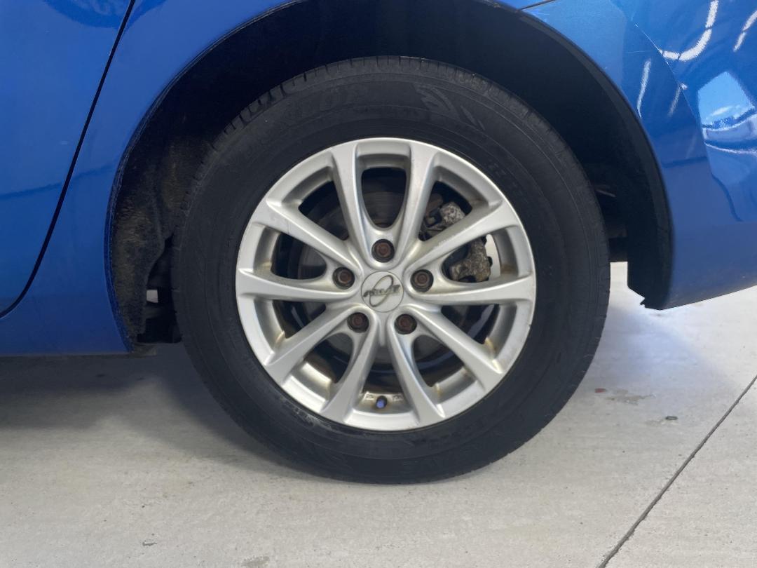 Photo '11' of Mazda Axela Photo '11' of Mazda Axela