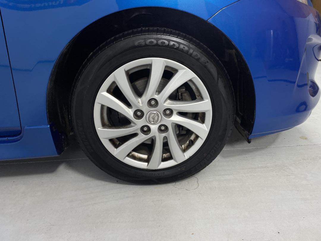 Photo '9' of Mazda Axela