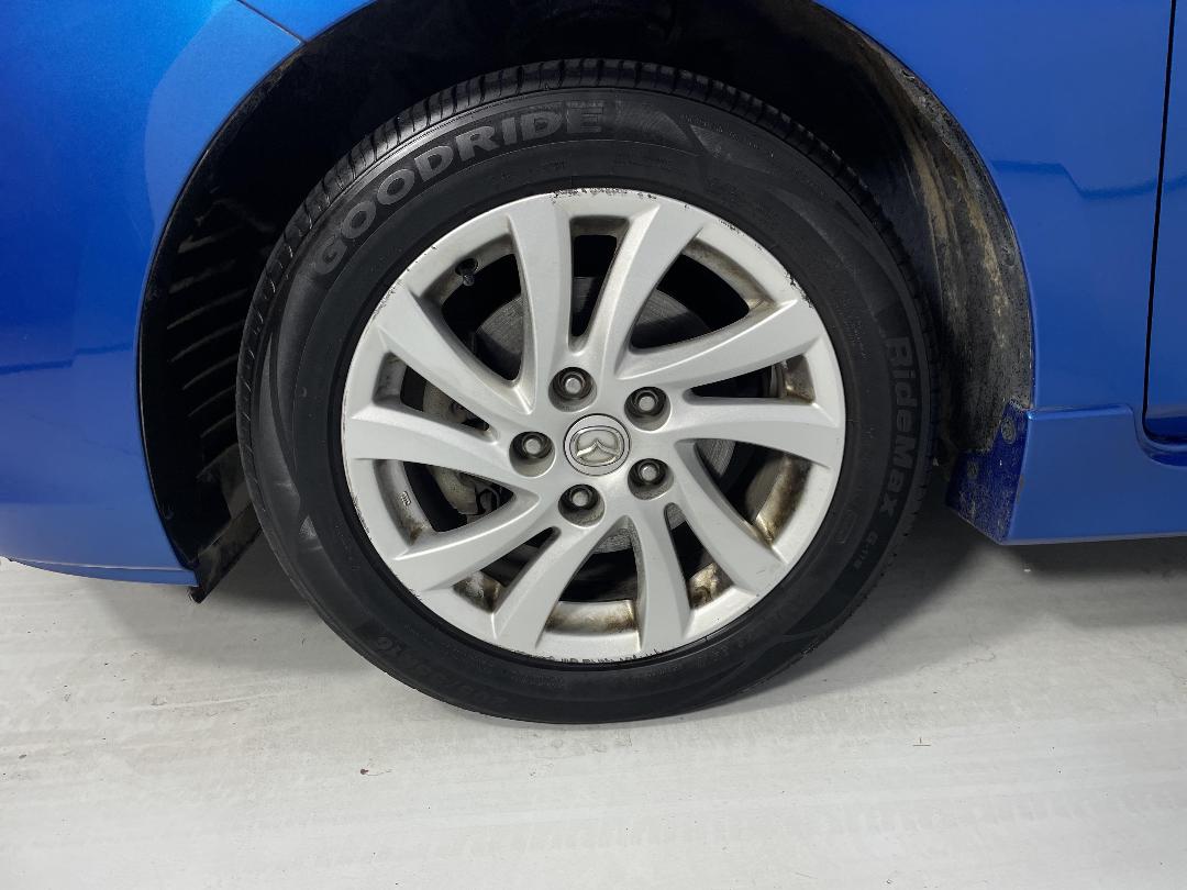 Photo '10' of Mazda Axela