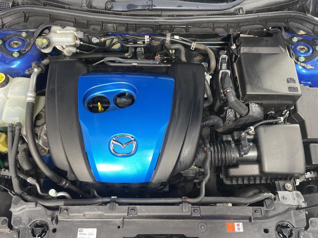 Photo '13' of Mazda Axela