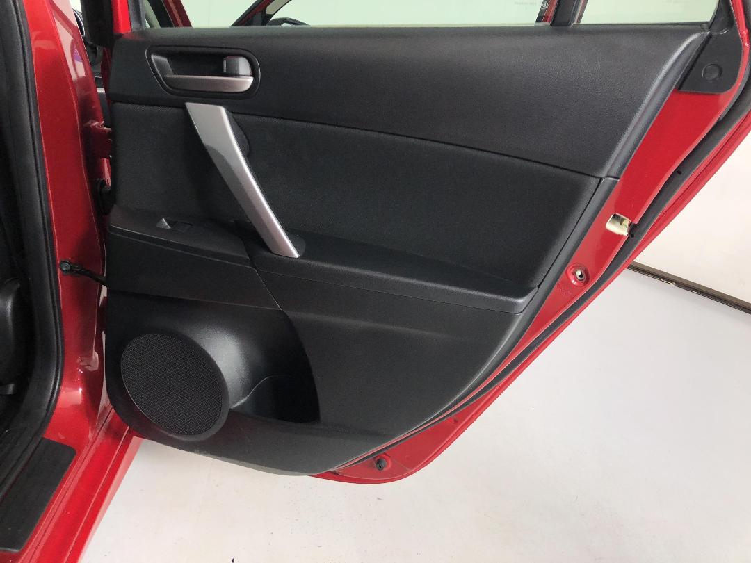 Photo '19' of Mazda Axela Photo '19' of Mazda Axela