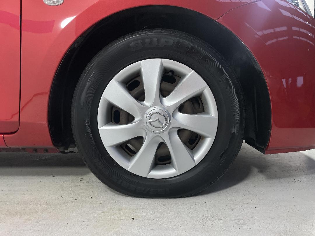 Photo '9' of Mazda Axela