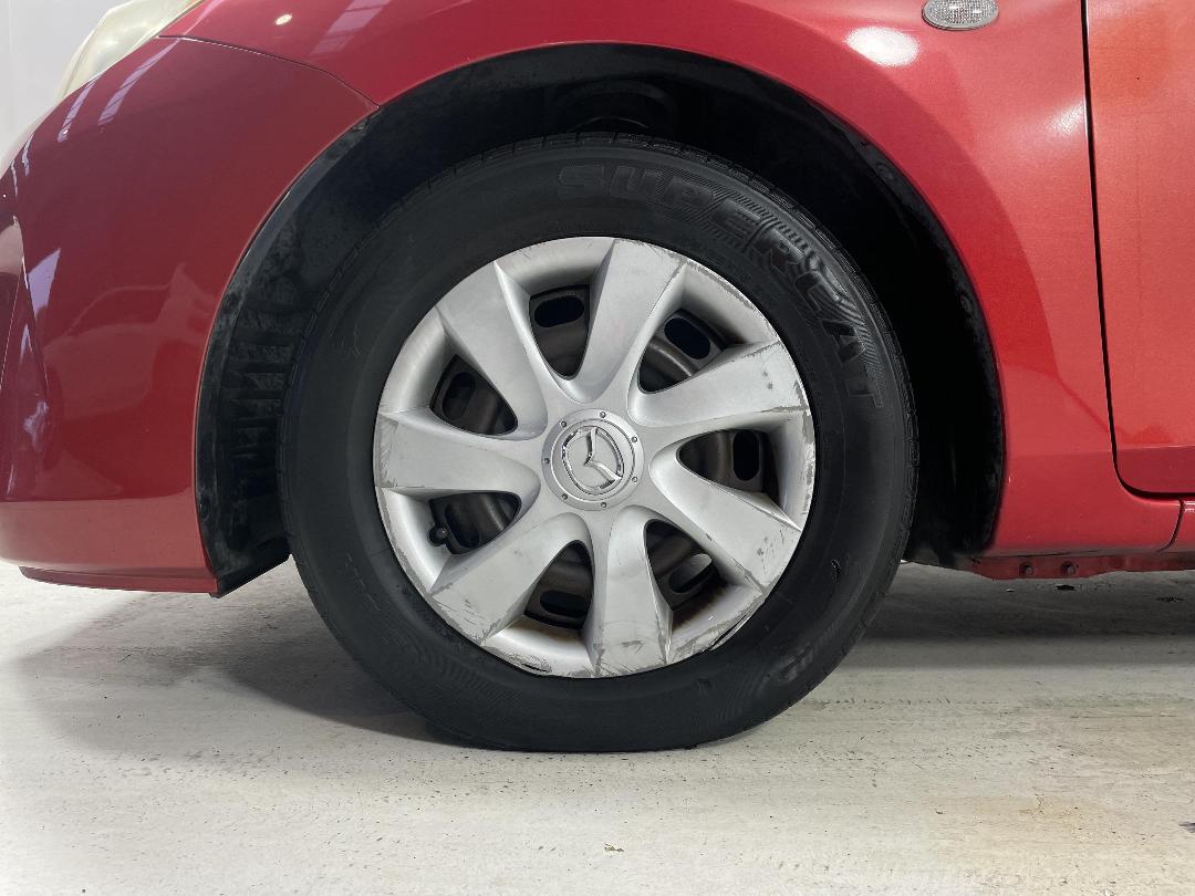 Photo '10' of Mazda Axela