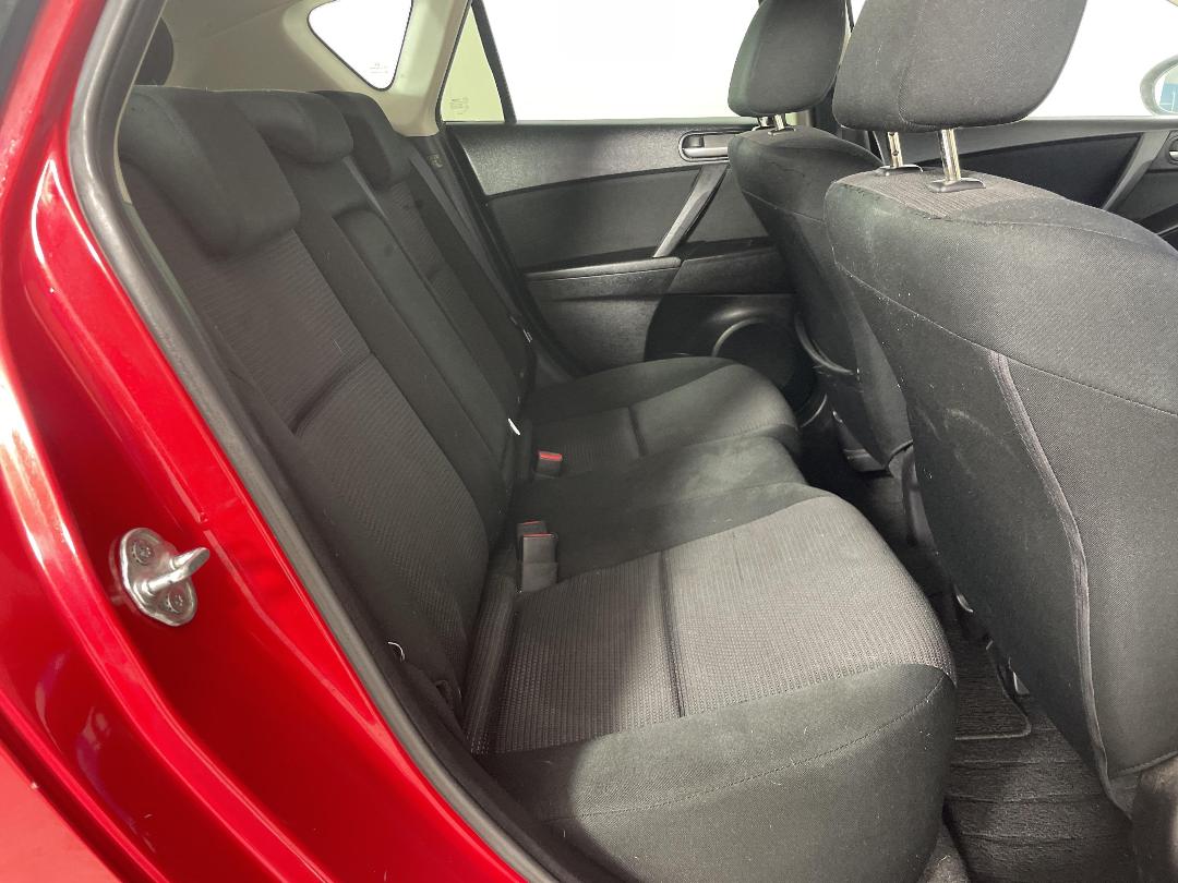 Photo '20' of Mazda Axela