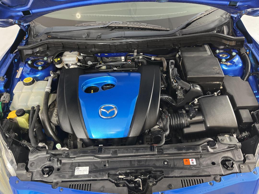 Photo '13' of Mazda Axela