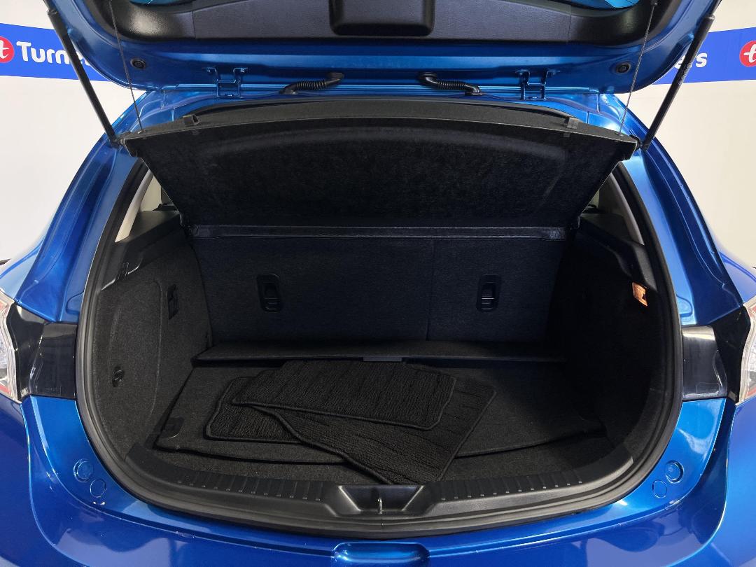 Photo '14' of Mazda Axela