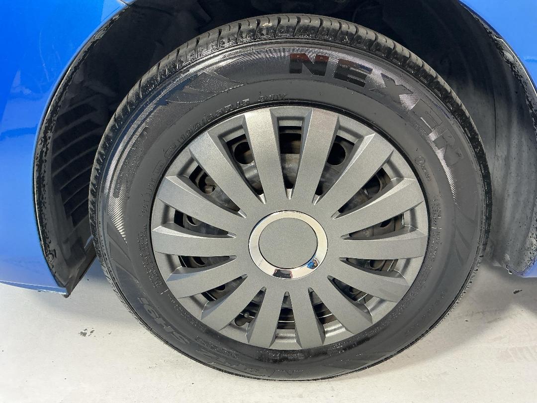 Photo '10' of Mazda Axela