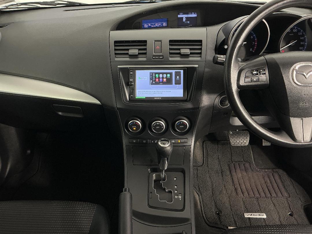 Photo '18' of Mazda Axela