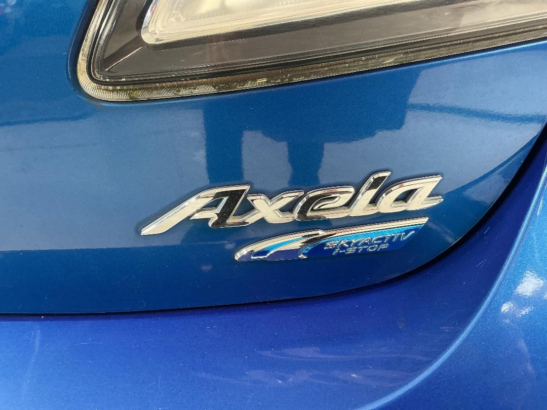 Photo '30' of Mazda Axela