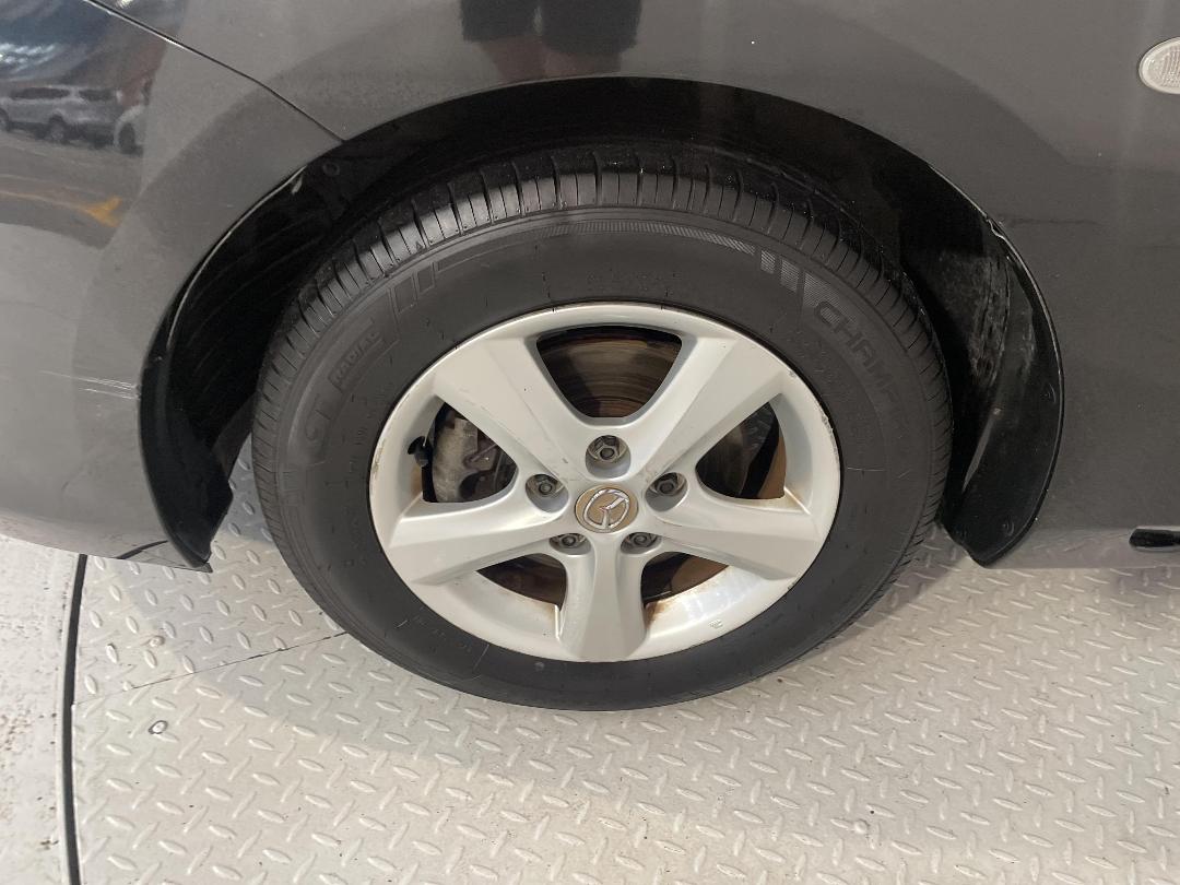 Photo '10' of Mazda Axela Photo '10' of Mazda Axela