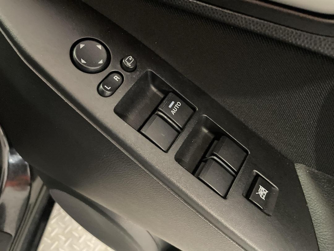 Photo '24' of Mazda Axela Photo '24' of Mazda Axela